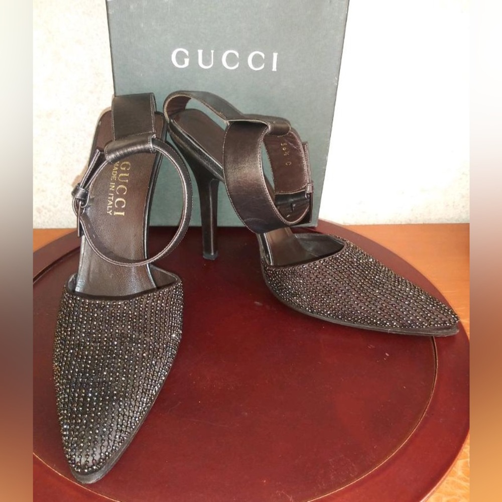 Gucci brown frosted leather ankle strap pointy shoes with beading in size 6.5 - Picture 2 of 11